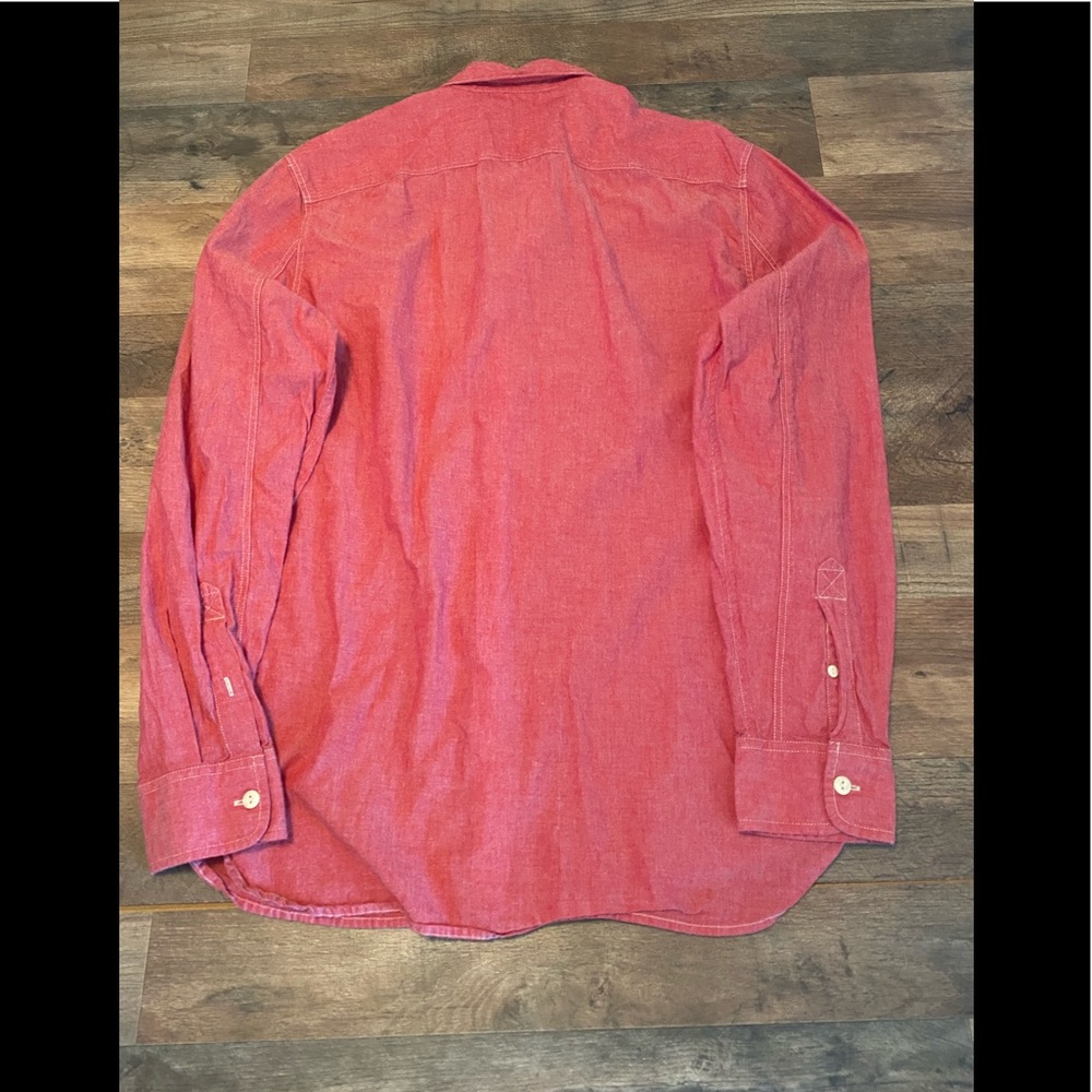AE shirt - Picture 2 of 3